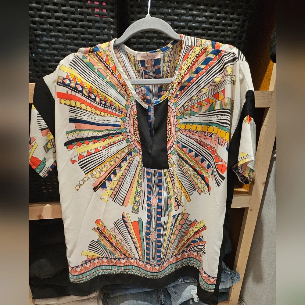 Short Sleev Multi Color Blouse - Picture 1 of 2